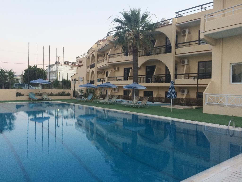 Hotel Margaret Kremasti  Ngoại thất bức ảnh