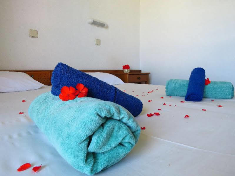 Hotel Margaret Kremasti  Ngoại thất bức ảnh